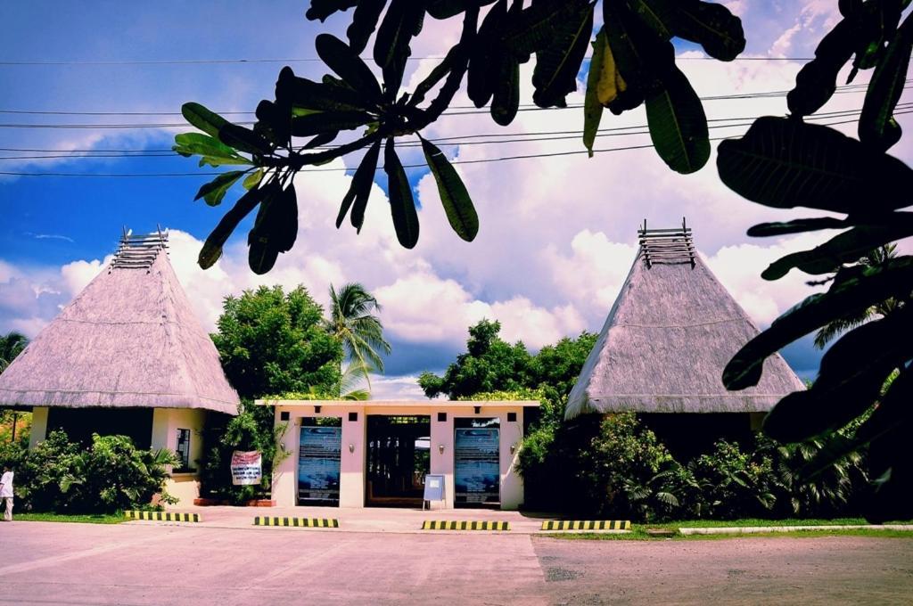 San Antonio Resort Roxas City Exterior photo